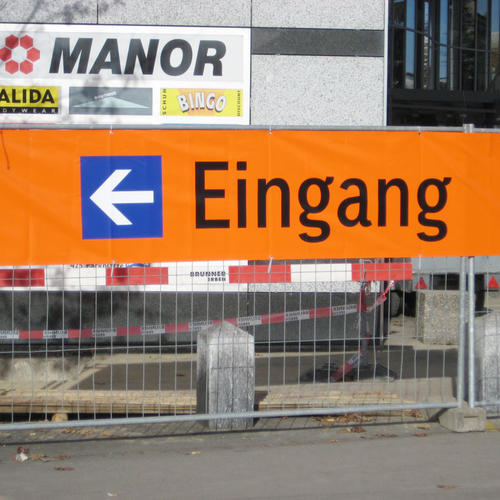 Hinweisblache-Eingang-PVC-2.jpg